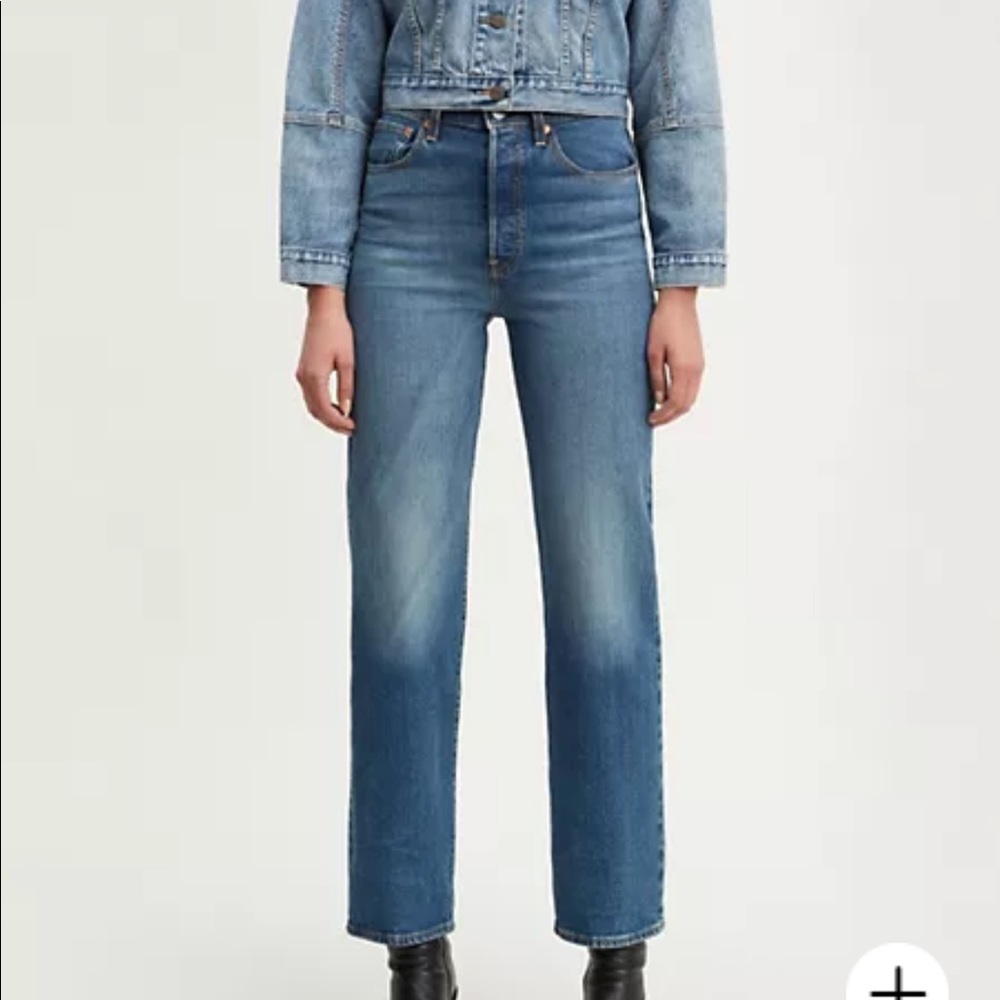 Levi’s rib cage straight jean 27x32